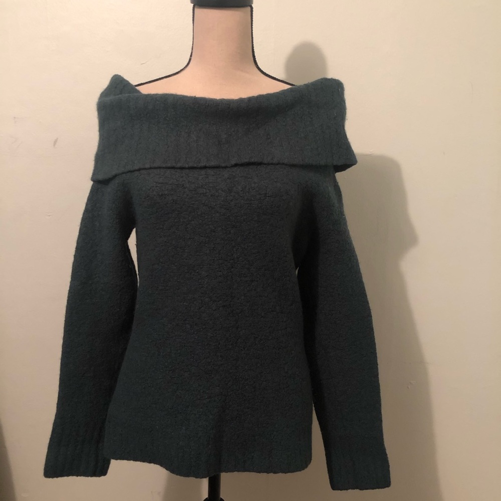 Warm Thick Off the Shoulder Moda Sweater